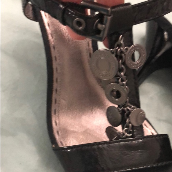 Coach  beautiful and rare sandals - Picture 5 of 6